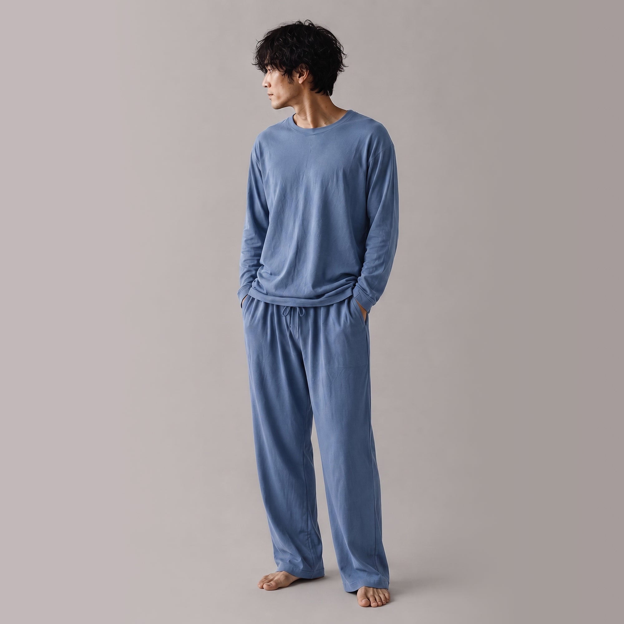 color:deep-indigo