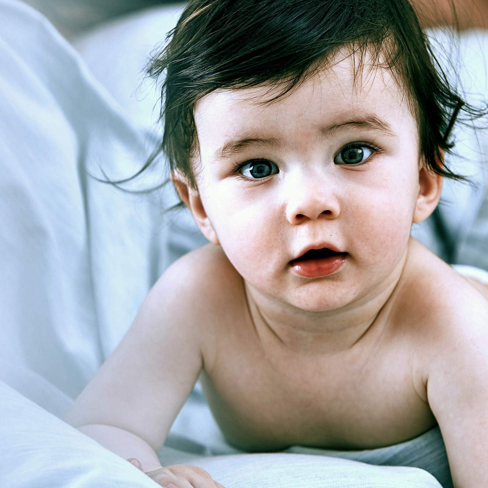 Organic Crib Fitted Sheet - AIZOME (North America) - AIZOME color:natural-indigo
