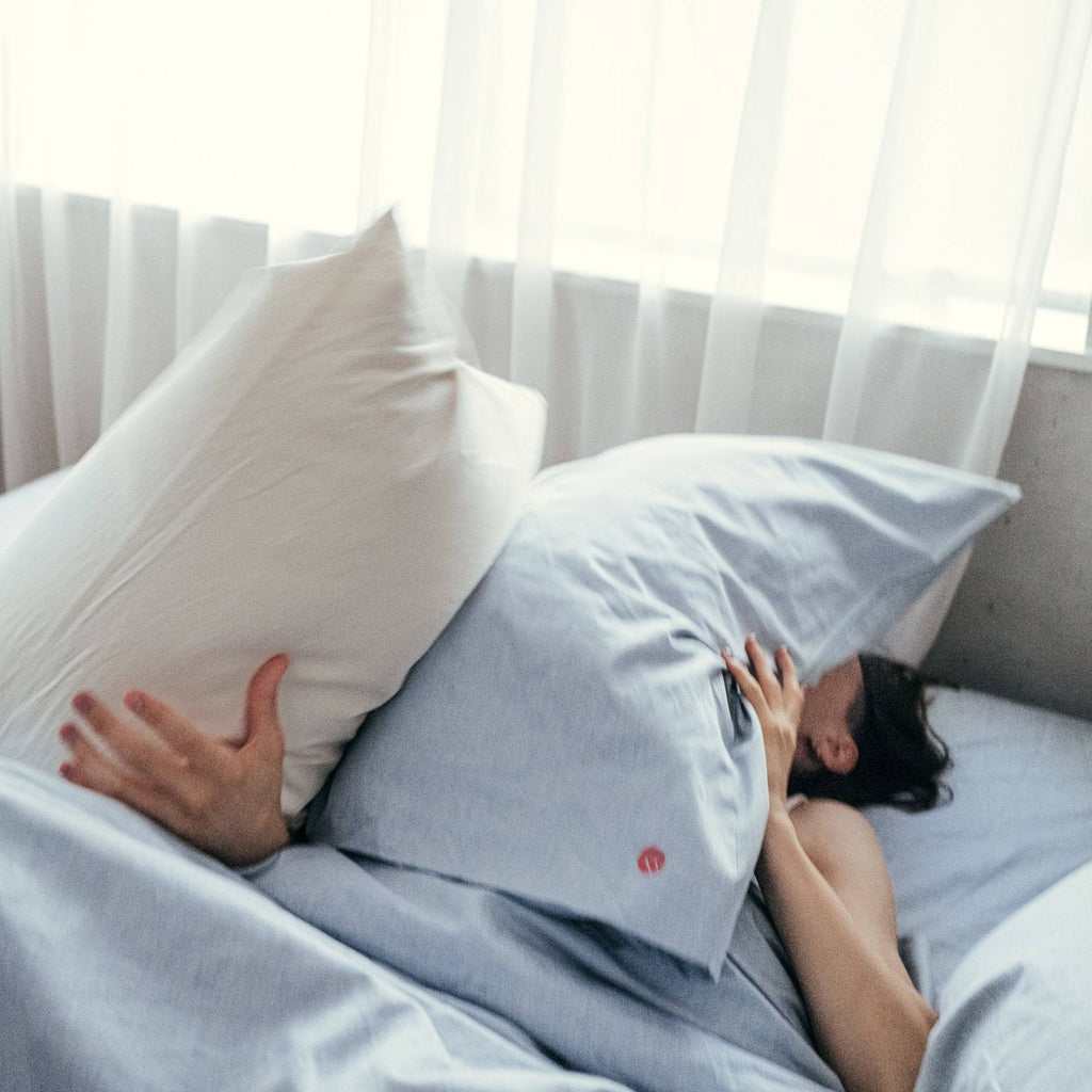 Organic Pillowcase - AIZOME (North America) - AIZOME color:natural-indigo