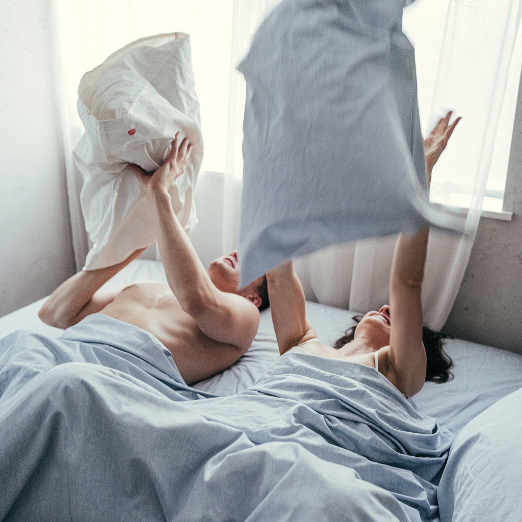 Bedding Set - color:natural-indigo