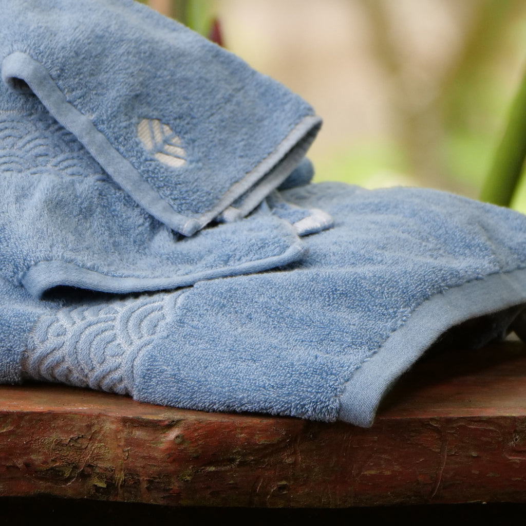 Organic Towel Set - color:natural-indigo